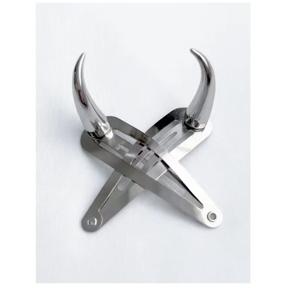 NWT Y2K Punk Metallic Devil Horn Snap Hair Clips Goth Grunge Alt Barrettes 2pc